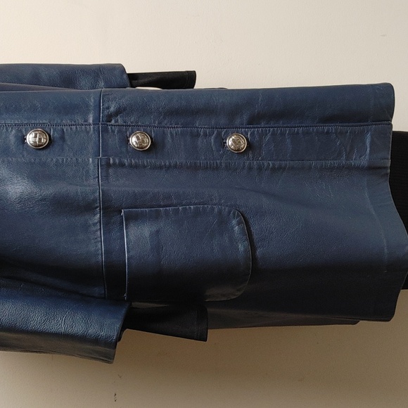 Early 60s Slate Blue Leather Coat Size 6 - Picture 7 of 17